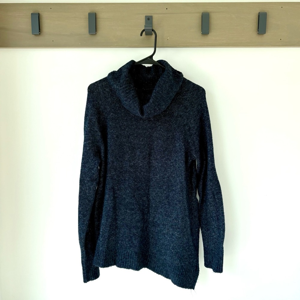 Vintage Abercrombie & Fitch Asymmetrical Cowl Neck navy Sweater | Size S